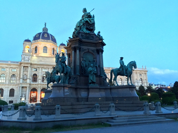 Evening in Vienna 4