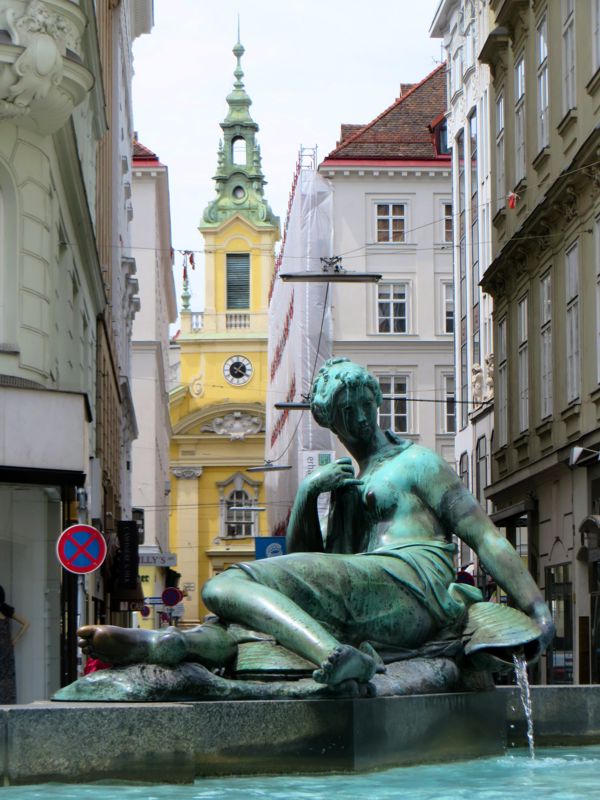 Vienna_Fountain02